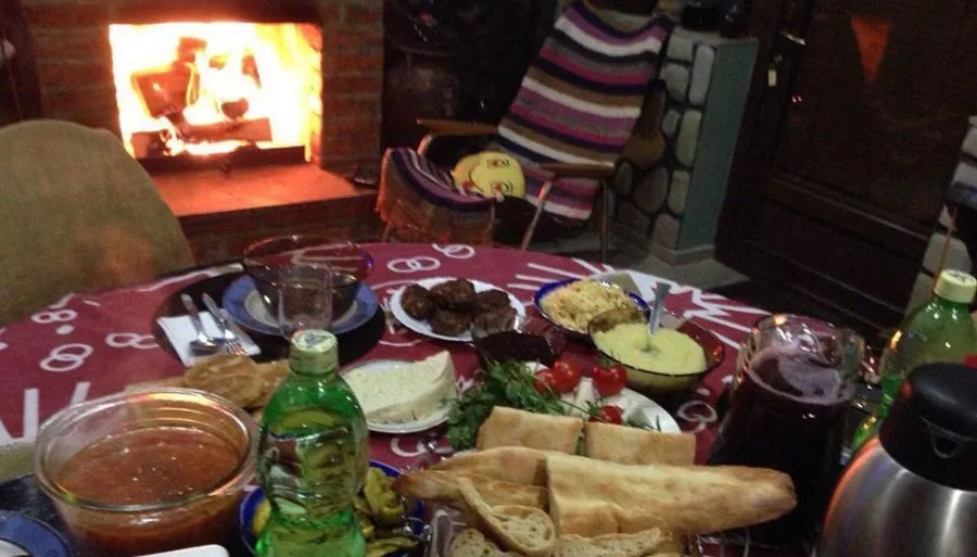 Qilimcha's Guesthouse — Photo 20