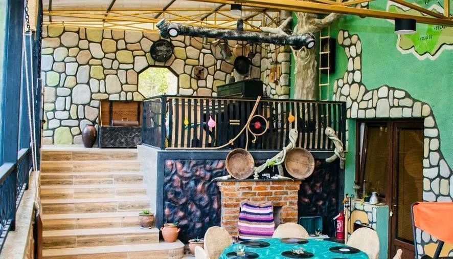 Qilimcha's Guesthouse — Photo 35