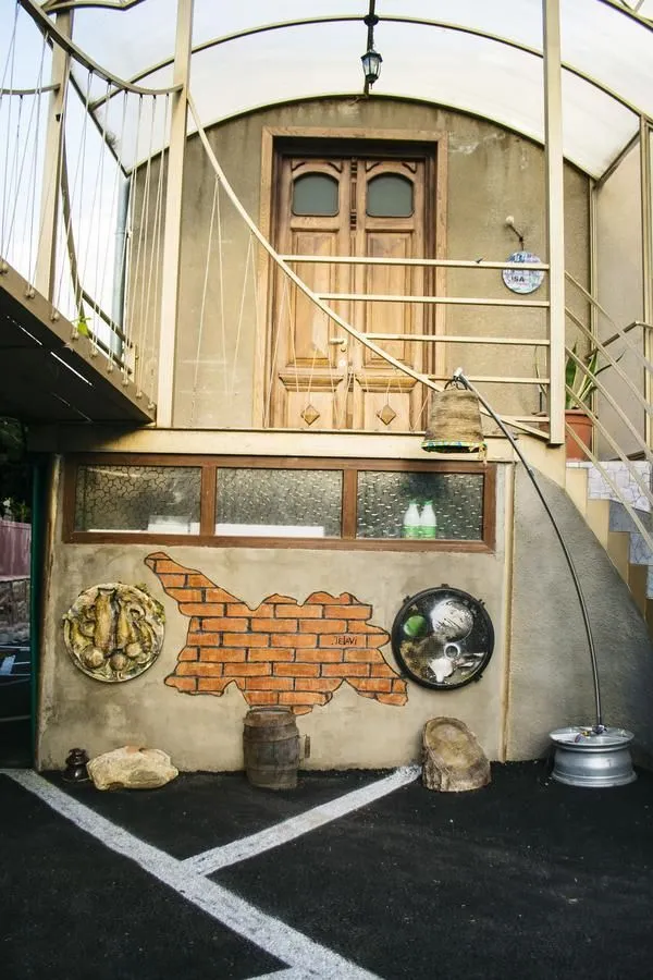 Qilimcha's Guesthouse — Photo 28