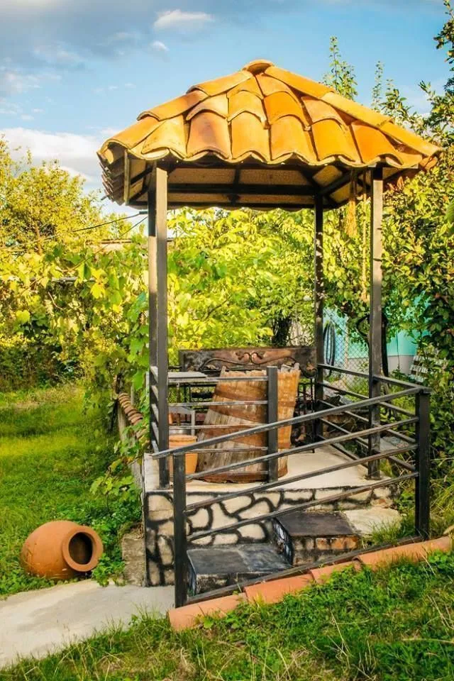 Qilimcha's Guesthouse — Photo 12