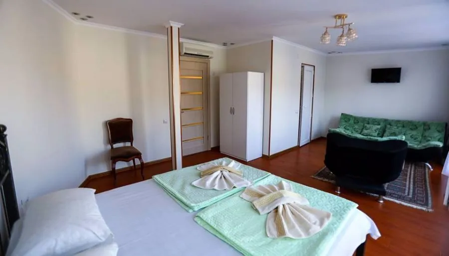 HOTEL LIKA — Photo 36