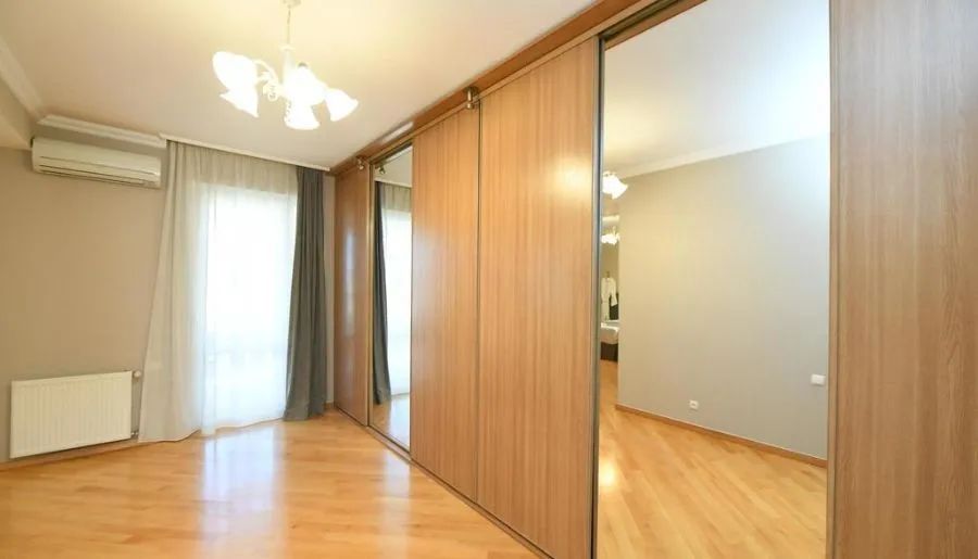 Villa Floor Six — Photo 17