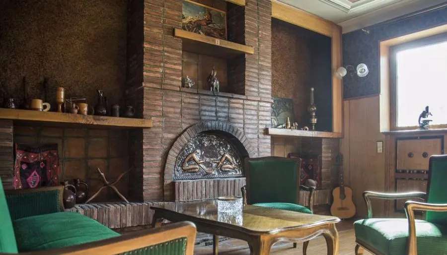Guest House Top Floor — Photo 19
