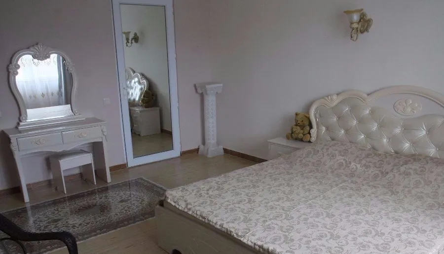 White Palace — Photo 35