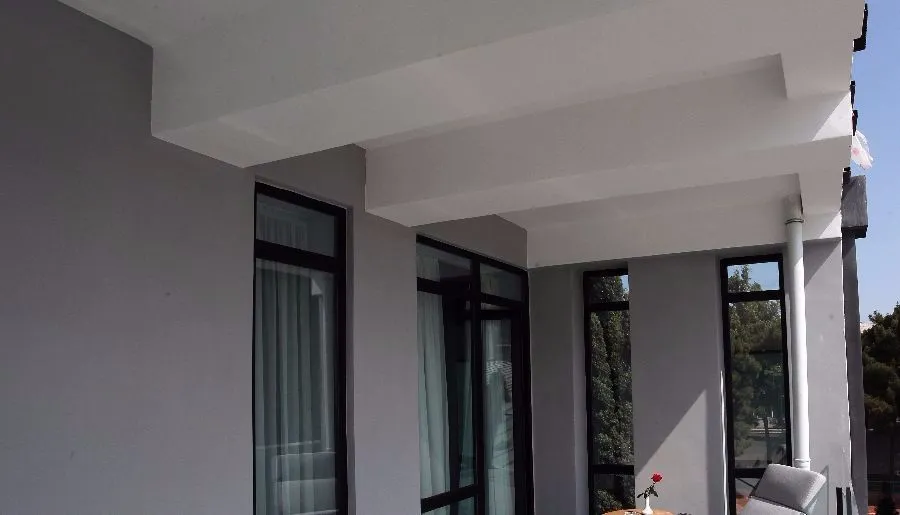LM CLUB HOTEL — Photo 36