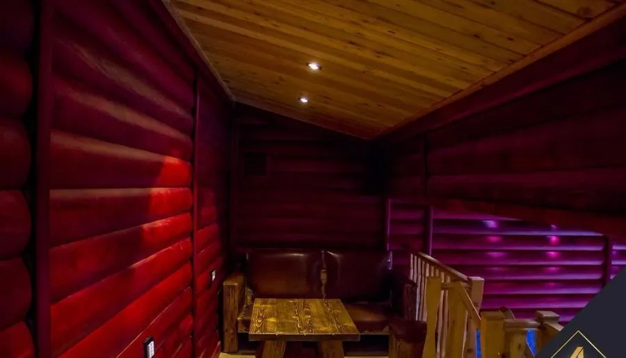 Penthouse — Photo 16