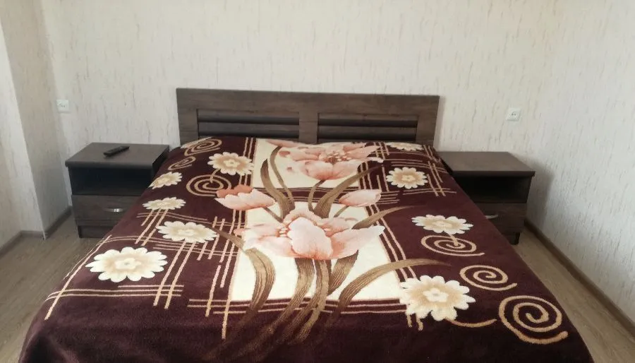 Gold House — Photo 17