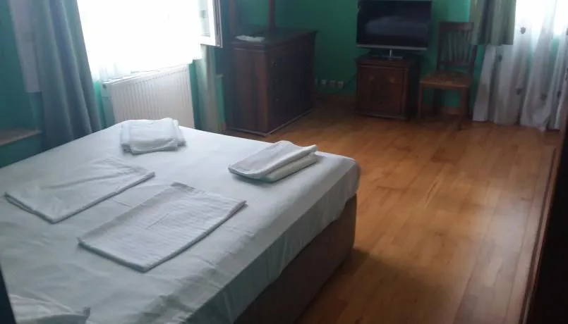 My Warm Guesthouse — Photo 36