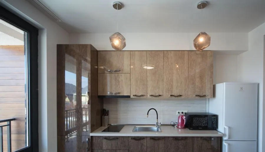 Luxe Apartments — Photo 6