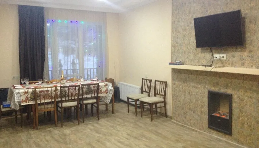 Cottage in Bakuriani - House at the Forest — Photo 6